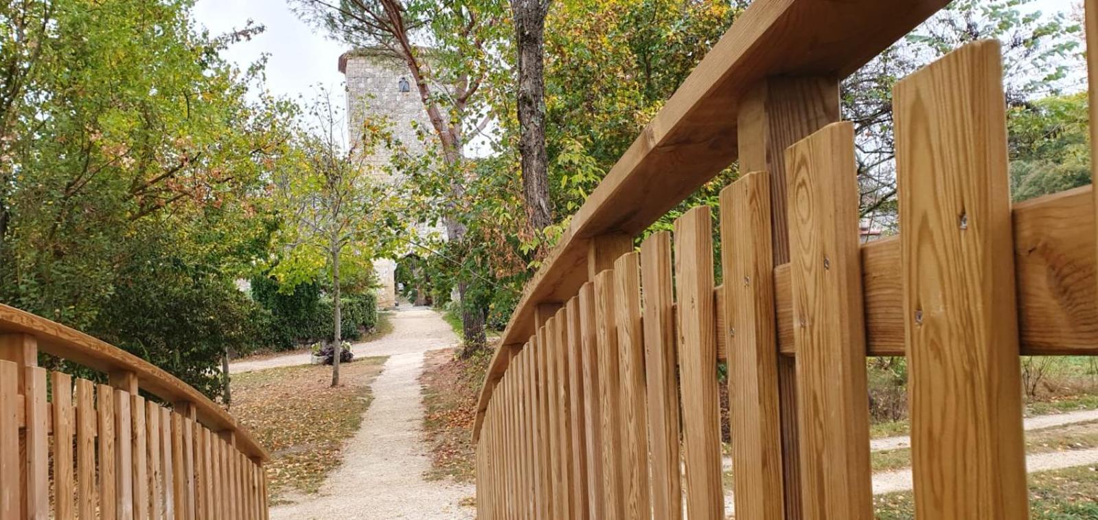 La Maison Des Cornieres Fourcès Eksteriør billede