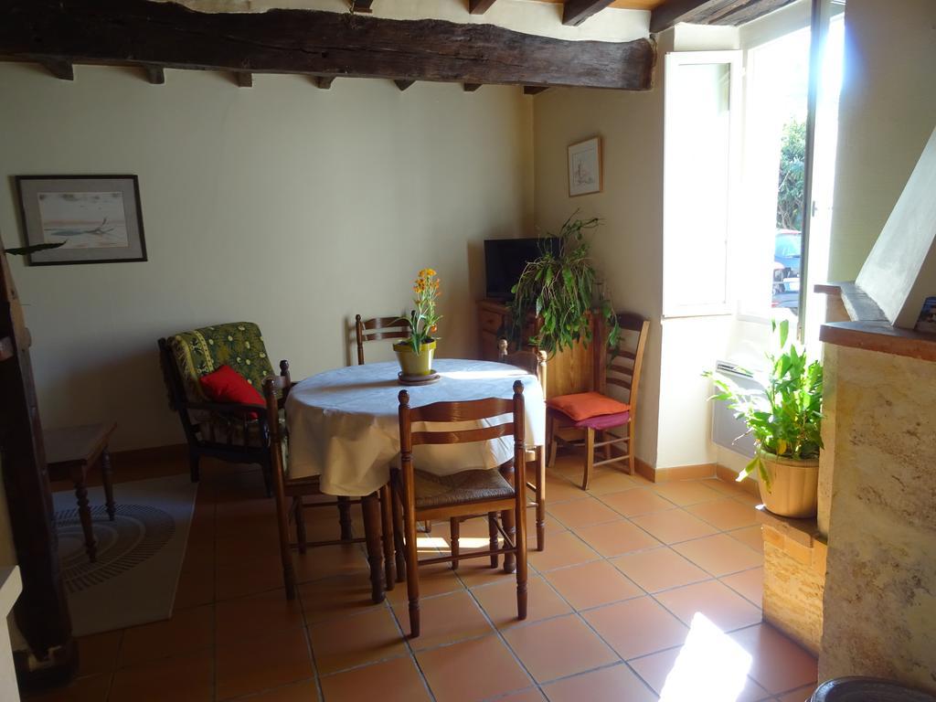 La Maison Des Cornieres Fourcès Eksteriør billede