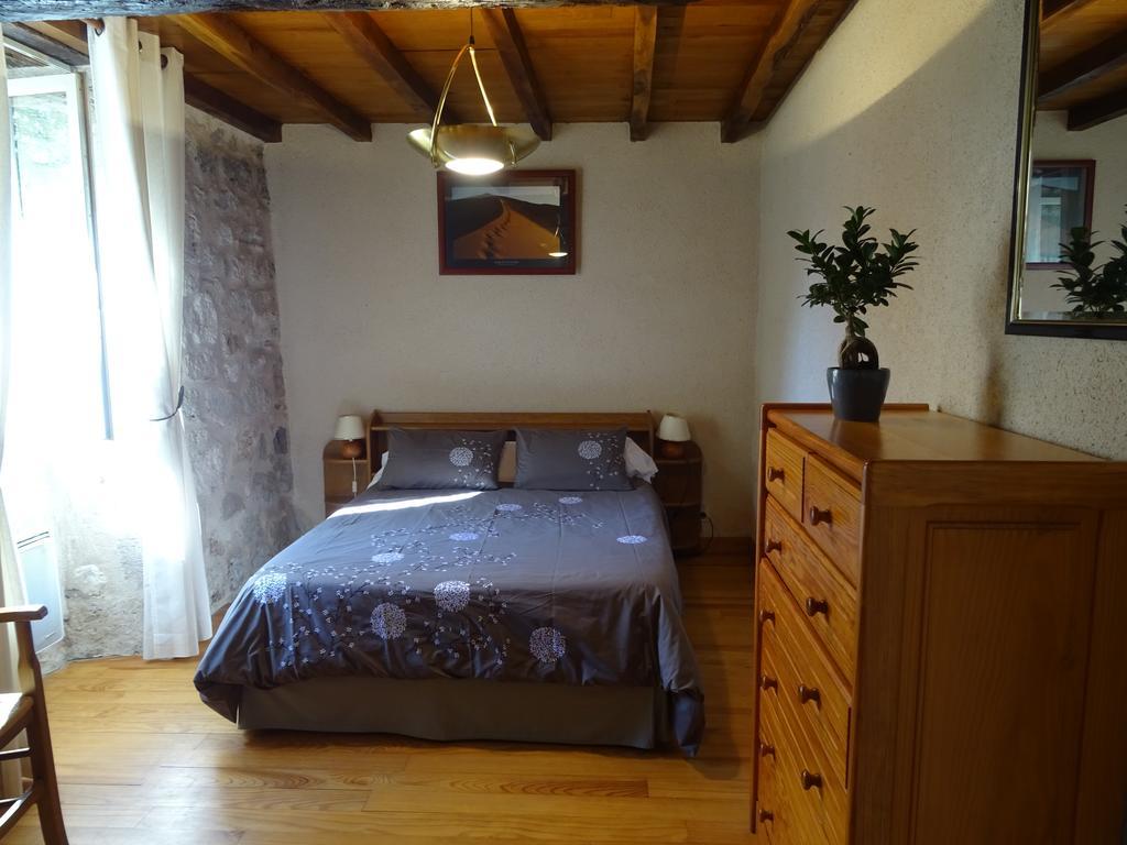 La Maison Des Cornieres Fourcès Eksteriør billede
