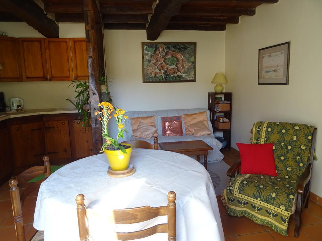 La Maison Des Cornieres Fourcès Eksteriør billede